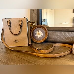 NWOT Coach North South Mini Tote in Tan/White